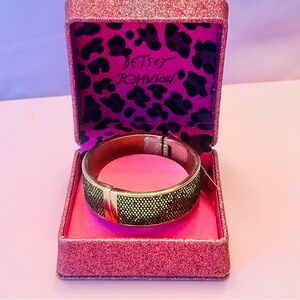 Betsey Johnson Green Rhinestone & Gold Bangle Holiday Bracelet NIB